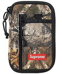 Supreme  | パスケース