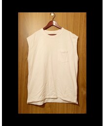 ビッグTの袖を切ったもの。 | トップス