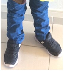 瞬足 | スニーカー