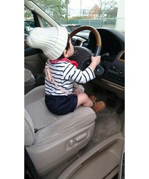 🚗🚗🚗 | 最近車の運転をしたがる(´・ω・｀)ずっとこれ！ブーンって自分で言いながら運転してる風！
(その他)