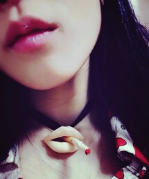 AZUSA IIO/くちびるブローチ(ブローチ/コサージュ)