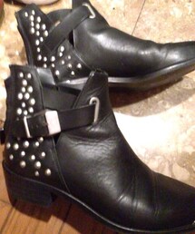 ZARA | スタッズレザーショートブーツ(ブーツ)