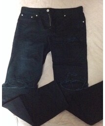 GU | これはハンドメイドしたものでGUで買ったジーンズにダメージ加工しました(デニムパンツ)