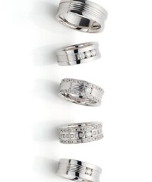 Grace O'Malley | エレガントな幅広リング、日本ではあまり見られない仕様で、他人と被らないコーディネートができます。ブライダルリングとしても人気のモデルです。(リング)