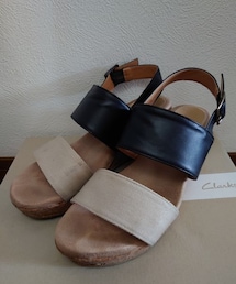 Jua＞R　dhi | サンダル ベージュ/ブラック(サンダル)