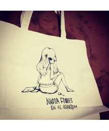 NADIA FLORES EN EL CORAZON | トートバッグ