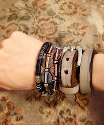 LIMI feu | 左からROSE BUD.インポート.LIMI 

基本重ね付(ブレスレット)