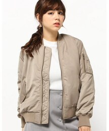 AVAN LILY | ブルゾン