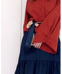 initial | マフラー