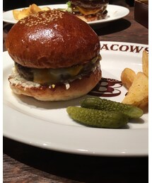 ブラッカウズのチーズバーガー | その他
