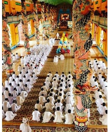 カオダイ教 | オープン過ぎて普通に見学できたと、師匠は語る。(その他)