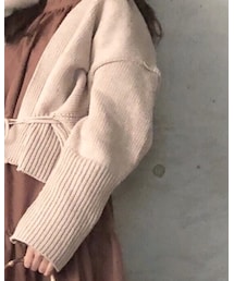 isn't  she? | ニット/セーター