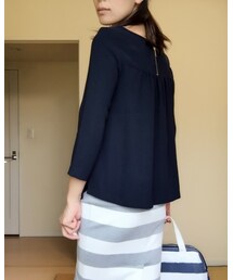 うしろ | トップス