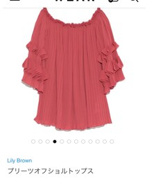 LILY BROWN | プリーツオフショルトップス(Tシャツ/カットソー)