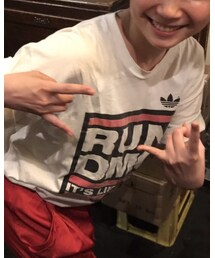 Old adidas | RUN DMC x Adidas 公式Tシャツ。98年のNYでのライブDMCサイン付き。(Tシャツ/カットソー)