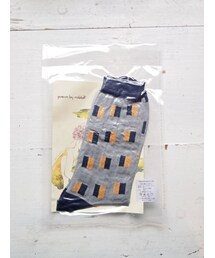 poem by rabbit | 窓を覗いてみた(ソックス/靴下)