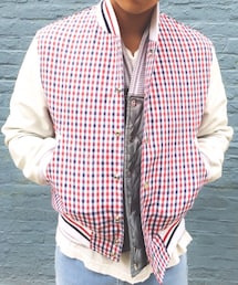 THOM BROWNE | Thom Browneのスタジャンが春にぴったりのジャケット。
チェック部分はシャツ素材で薄いから寒い時にはベストをレイヤードしても大丈夫。
袖の部分はレザーでいい感じのシルエットがお気に入りポイント(スタジャン)