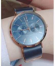 Salvatore Marra | ベルトがペラペラ…ユニセックスで使いやすい(アナログ腕時計)