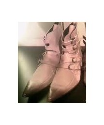 TORNADO MART | グレーのモンクストラップブーツ。
今回は脇役（＾ω＾）(ブーツ)