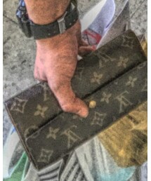 LOUIS VUITTON | 財布