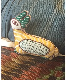 フェアトレードのキーホルダーを帯留に | 和装小物