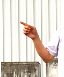 楽しそうに何も無い空間を指差そう | その他