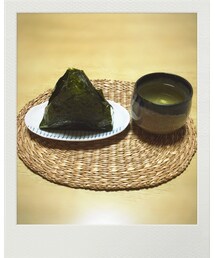 お茶とおにぎり🍙 | 朝ご飯  (他にも食べたけど♪)(食器)
