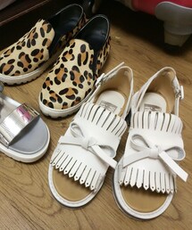 白色皮革流蘇牛津涼鞋(サンダル)