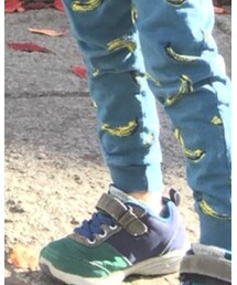 瞬足 | スニーカー