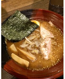 こちらは友人が食べた🍜濃厚魚介焙煎ごま味噌 | その他