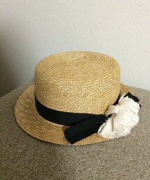 Balcony and Bed | 帽子(ハット)