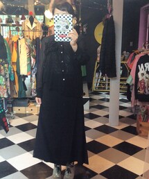 COMME des GARCONS | ブラウス comme des garçons 
スカート comme des garçons tricot
インナー JUNYA WATANABE 
ソックス luvra magic
シューズ comme des garçons (シャツ/ブラウス)