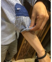 ③❗️ | 裏返しになってる部分を折り曲げます❗️(シャツ/ブラウス)