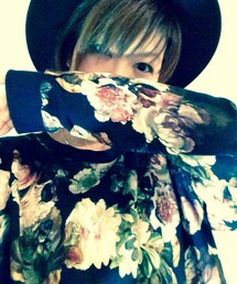 MONKI | お花柄咲き乱れているスウェット。(スウェット)