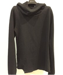 THOM KROM | トムクロムのプルオーバーパーカーです。
着丈長めなのでレイヤードさせるのには抜群！
(パーカー)