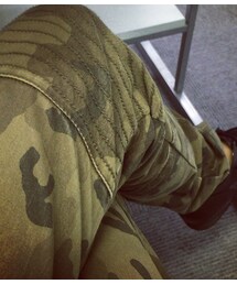 ZARA | 迷彩パンツ(その他パンツ)