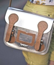 Dr. Martens | Dr. Martens silver satchel (メッセンジャーバッグ)