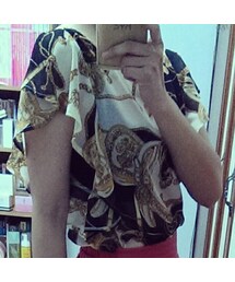 INGNI | 小飛袖絲巾圖案上衣(シャツ/ブラウス)