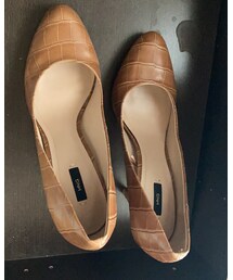 MANGO | ロコンドです。足が長く細く見える角度です。横から見ないでね(>_>)(パンプス)