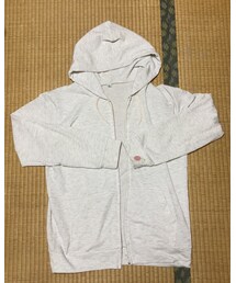 TOMS | 袖口にまるで消えない醤油染みがあって上からワッペンを貼りました。(パーカー)