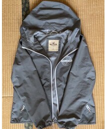 Hollister | 濡れると表面に市松模様が出るので面白いです。(ナイロンジャケット)