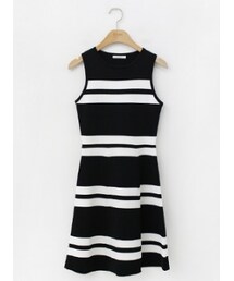 ボーダー配色ノースリーブニットワンピース(ワンピース)