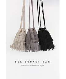 フリンジ装飾ショルダーバッグ(ショルダーバッグ)