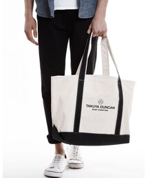 Takuya Duncan | Our Emerson Tote is inspired from friends in the Hamptons. This oversized, durable heavy duty canvas tote is the perfect travel-accessory for a day at the beach, shopping and weekend getaways. (トートバッグ)