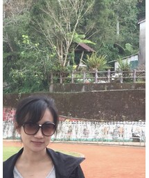 paris Hilton | サングラス