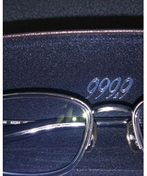 999.9 | メガネ