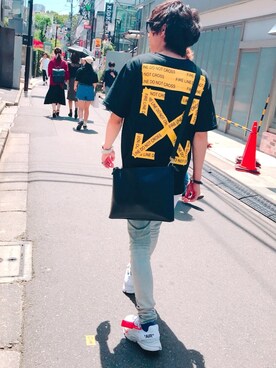 「OFF-WHITE」｜「アイテム（腕時計）」を使った、yuzo.さん（メンズ・164cm）の秋コーディネート