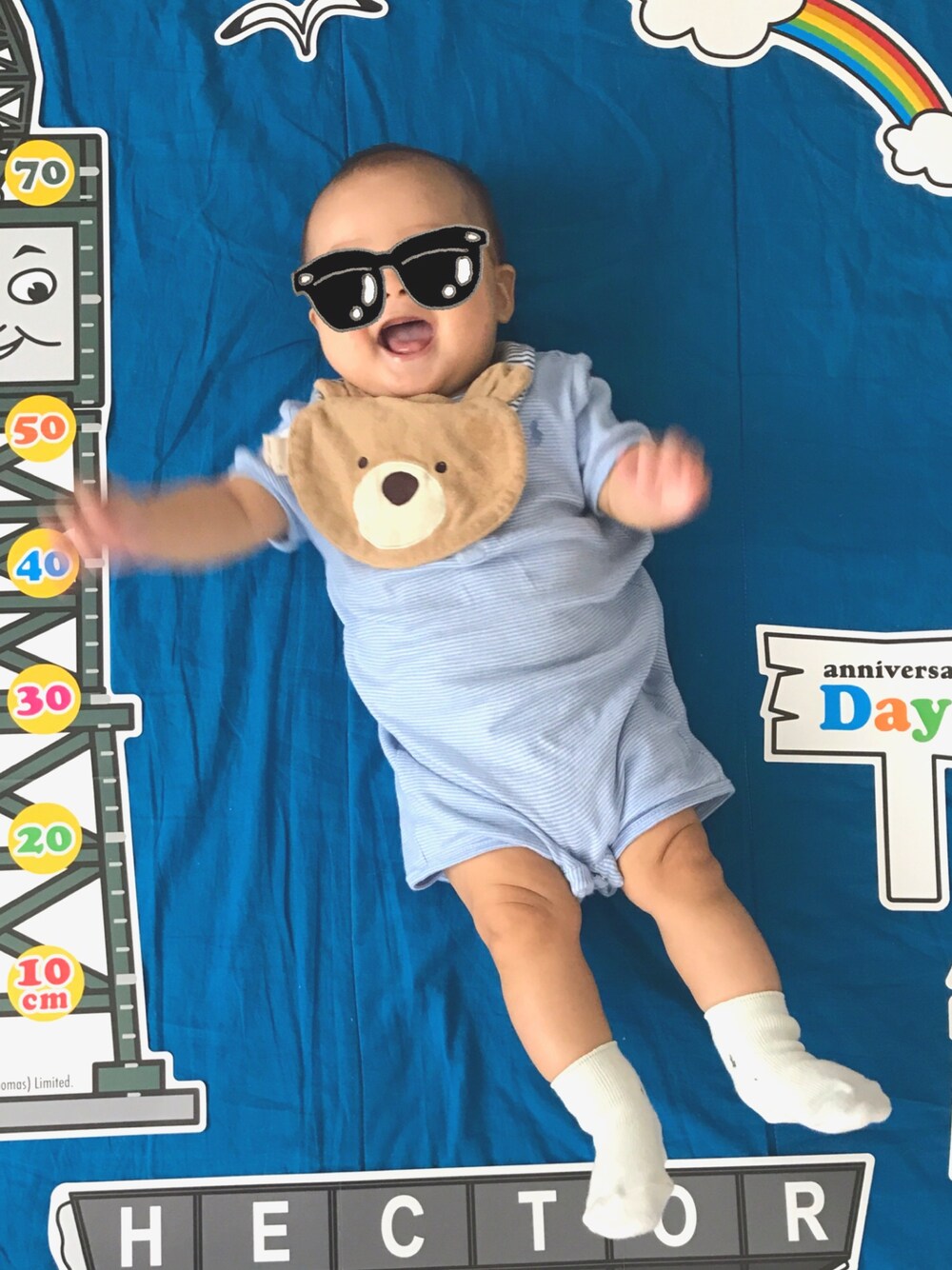 「赤ちゃん、キッズコーデ、ポロラルフローレン、ラルフローレン、海外セレブ風」｜「POLO RALPH LAUREN CHILDRENSWEARのストライプド コットン ショートオール（ロンパース、ブルー系）」を使った、あむちゃーんさん（キッズ・70cm）の夏コーディネートの1枚目の写真