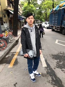 Cici Liangさんのコーディネート