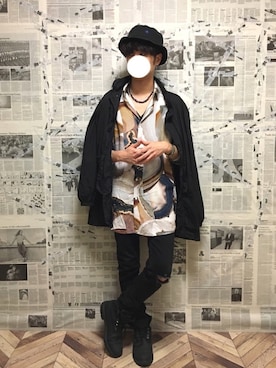 「総柄トップス」｜「アイテム（ジャケット/アウター）」を使った、YOGGIさん（メンズ・170cm）の秋コーディネート